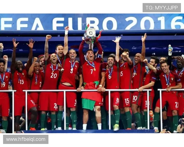 退役球员足球明星名单揭晓昔日英雄重返赛场的荣耀与传奇 退役球员足球明星名单揭晓昔日英雄重返赛场的荣耀与传奇