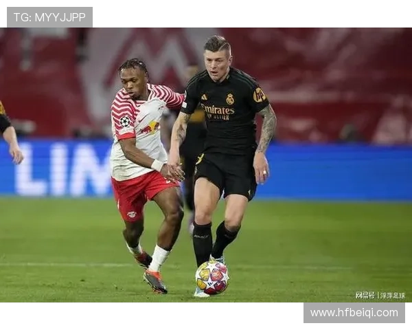 13号足球明星边锋的传奇之路与辉煌成就解析 13号足球明星边锋的传奇之路与辉煌成就解析